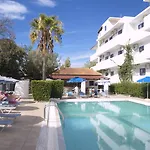 Nathalie Hotel