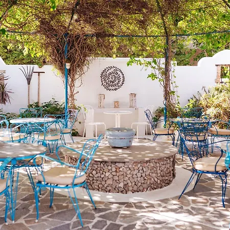 娜塔莉亚酒店 依克希亚