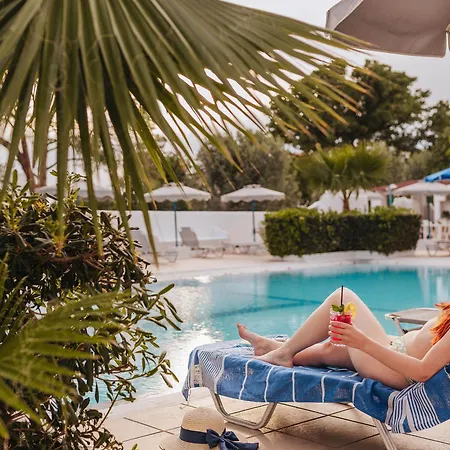 Nathalie Hotel Ixia (Rhodes)