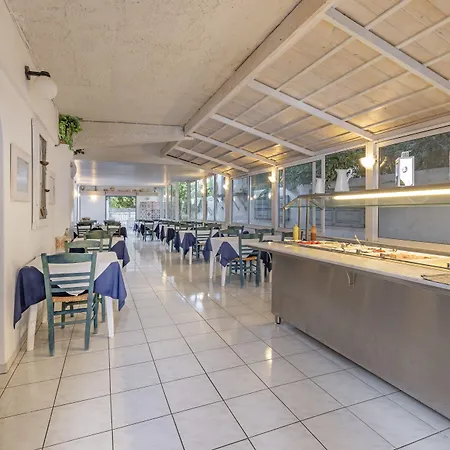 Nathalie Hotel 3*