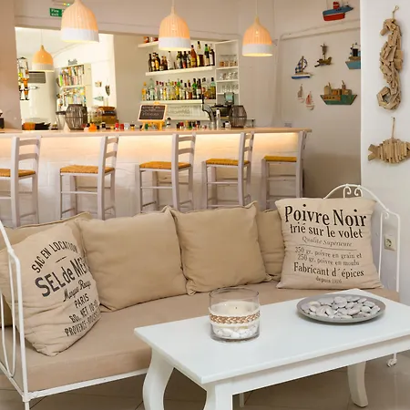 Nathalie Ixia (Rhodes)