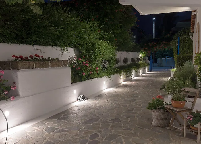 فندق Nathalie 3*